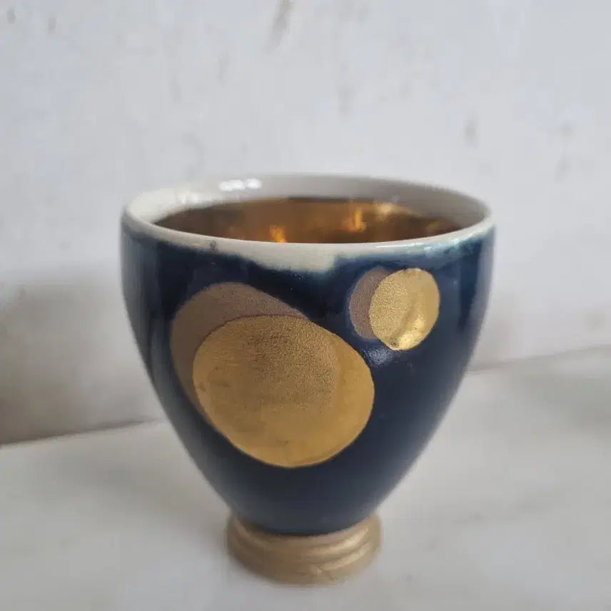 [BUNJANG] Unbo Kim Ki Chang Studio Gold Porcelain Wine Cup Set / (희귀 소장템) 운보 김기창 공방 금채 도자 술잔 세트 (3P)