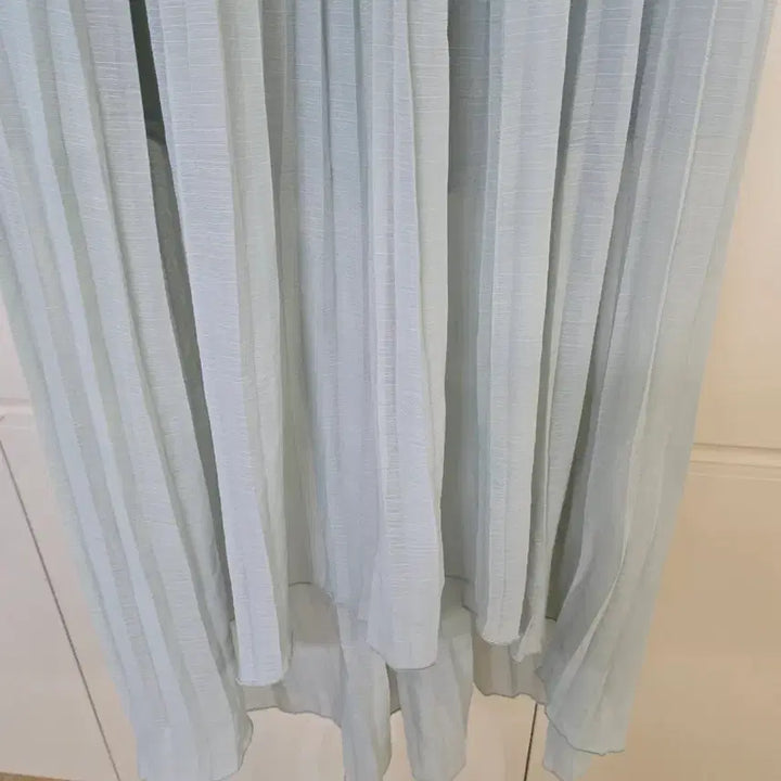 [BUNJANG] Light Blue Asymmetrical Pleated Long Skirt / 연청색 언발란스 플리츠 롱 스커트