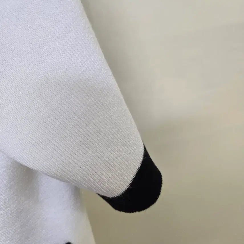 [SOLD OUT] 화이트 블랙 배색 반팔 가디건