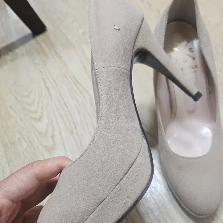 [BUNJANG] Unspecified Brand Dress &amp; Shoes Set / 원피스프리사이즈구두세트240