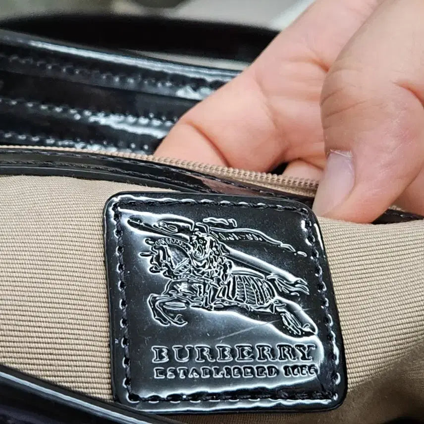 [BUNJANG] Burberry Classic Check Tote Bag / [정품/백화점] S급 버버리 클래식 체크 토트백 (수납 넉넉/미디엄)