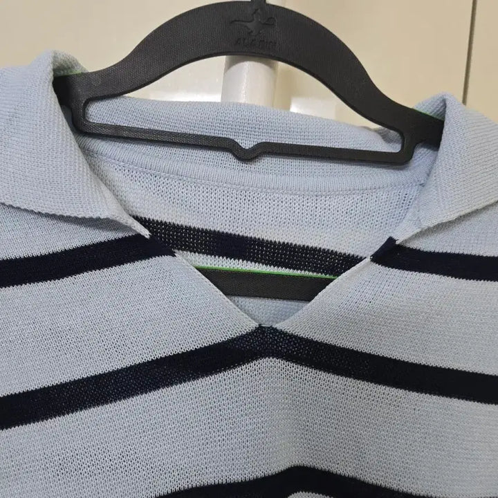 [BUNJANG] Sky Blue Striped Knit Polo Shirt / 반팔 카라 니트 티셔츠 하늘색 스트라이프