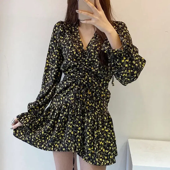 [BUNJANG] Floral Shirring V-Neck Dress / 꽃무늬 셔링 브이넥 원피스