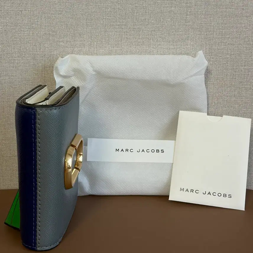 [BUNJANG] Marc Jacobs Snapshot Bifold Wallet - Grey / 마크제이콥스 스냅샷 반지갑 그레이 (정품)