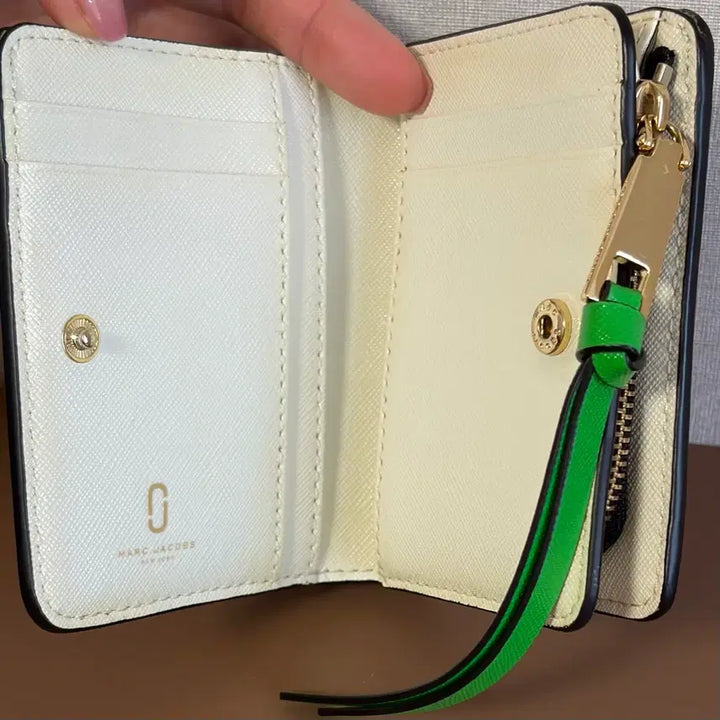 [BUNJANG] Marc Jacobs Snapshot Bifold Wallet - Grey / 마크제이콥스 스냅샷 반지갑 그레이 (정품)