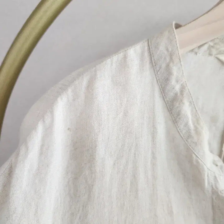 [BUNJANG] Isae Ivory Linen Henley Shirt / 이새 아이보리 린넨 헨리넥 셔츠