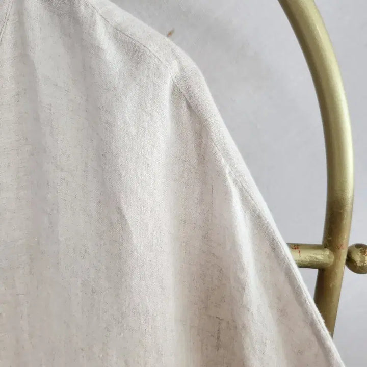 [BUNJANG] Isae Ivory Linen Henley Shirt / 이새 아이보리 린넨 헨리넥 셔츠