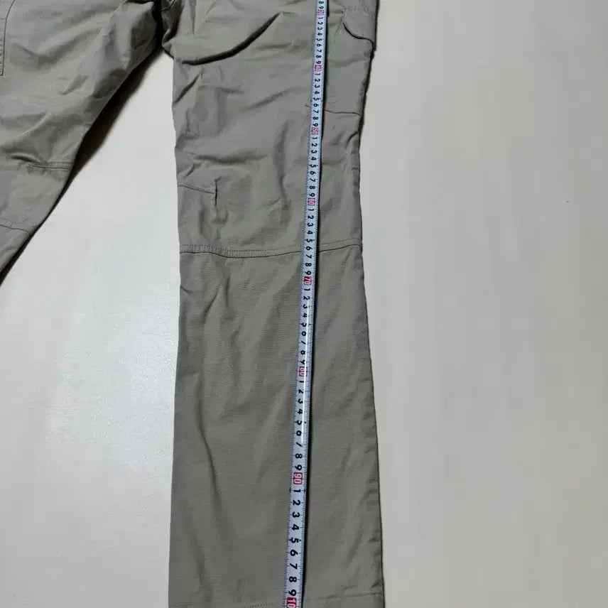 [SOLD OUT] (상태SS,판매11) 내셔널지오그래픽 카고 타누 스판일자바지34