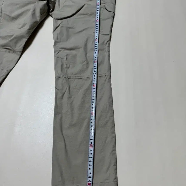 [SOLD OUT] (상태SS,판매11) 내셔널지오그래픽 카고 타누 스판일자바지34
