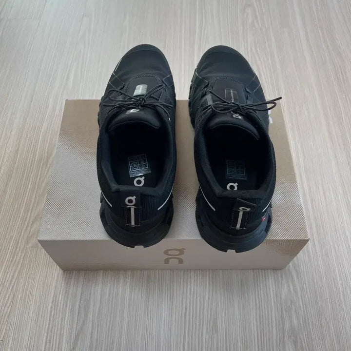[SOLD OUT] 275 온 러닝 클라우드 6 WP 블랙