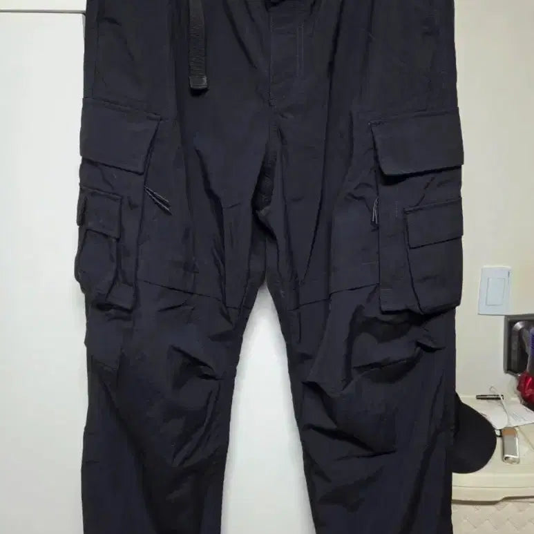 [SOLD OUT] 무신사 스탠다드  시티 레저 벨티드 멀티 포켓 카고 팬츠