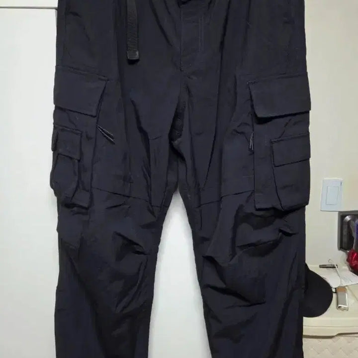 [SOLD OUT] 무신사 스탠다드  시티 레저 벨티드 멀티 포켓 카고 팬츠