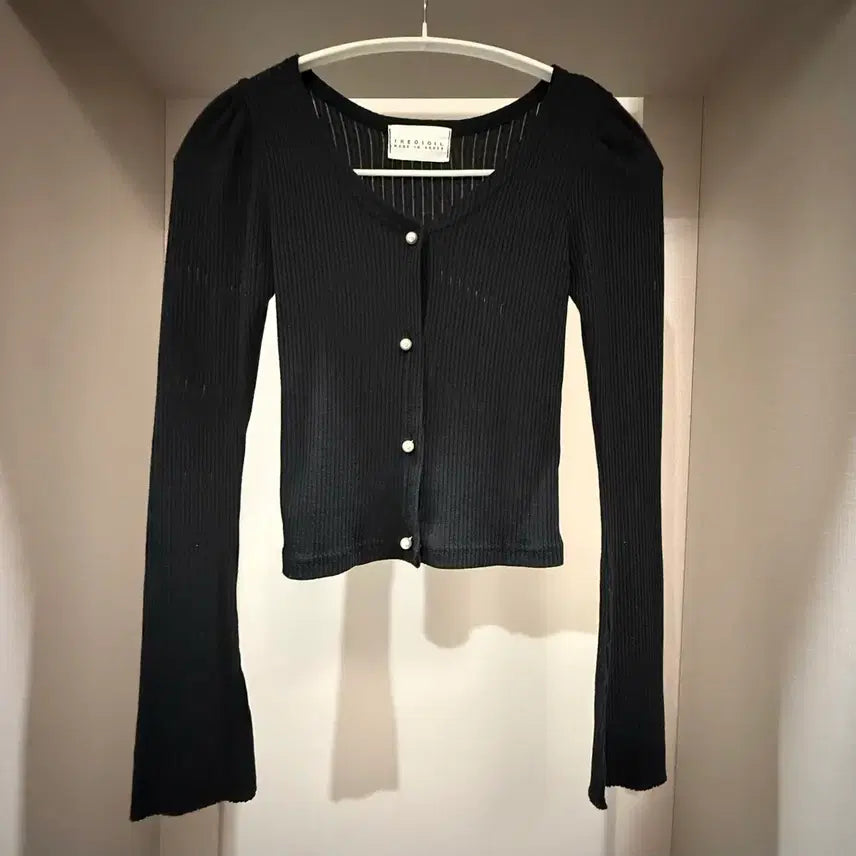 [BUNJANG] Black Pearl Button Cardigan / 블랙 진주 버튼 가디건