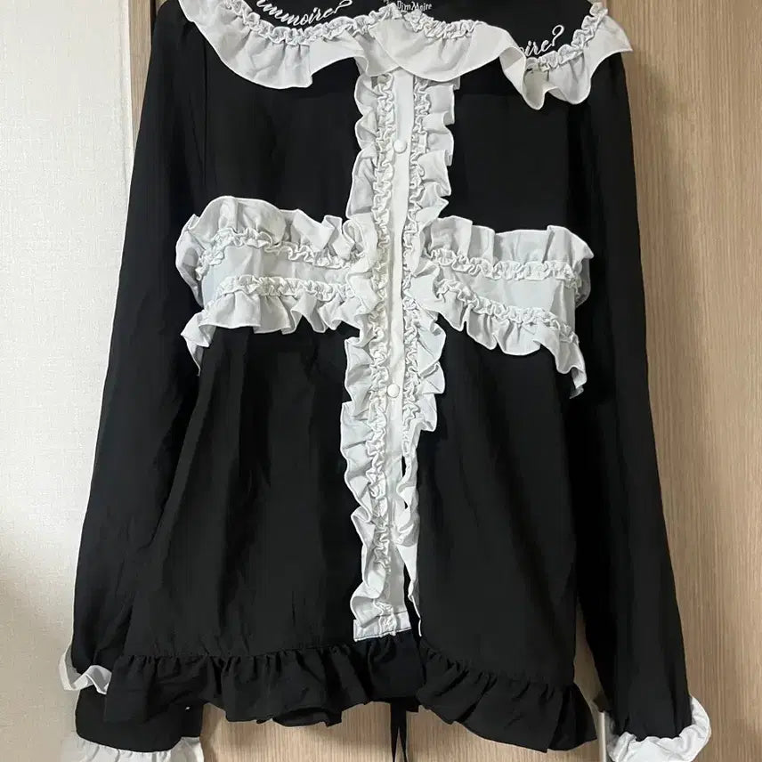 [SOLD OUT] dimmoire 딤모아르 십자가 프릴 블라우스 지뢰계 양산형