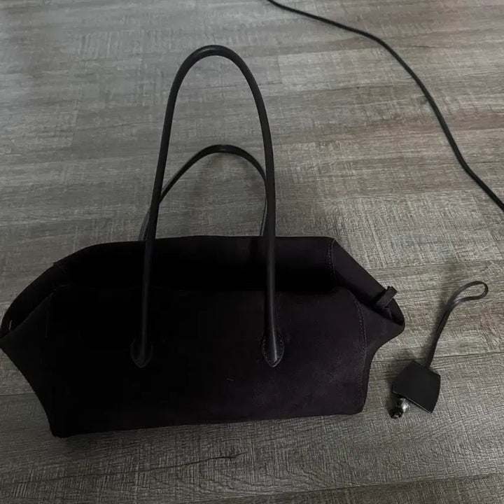 [BUNJANG] Ostkaka Suede Robe Shoulder Bag Tan Brown / 오스트카카 가방