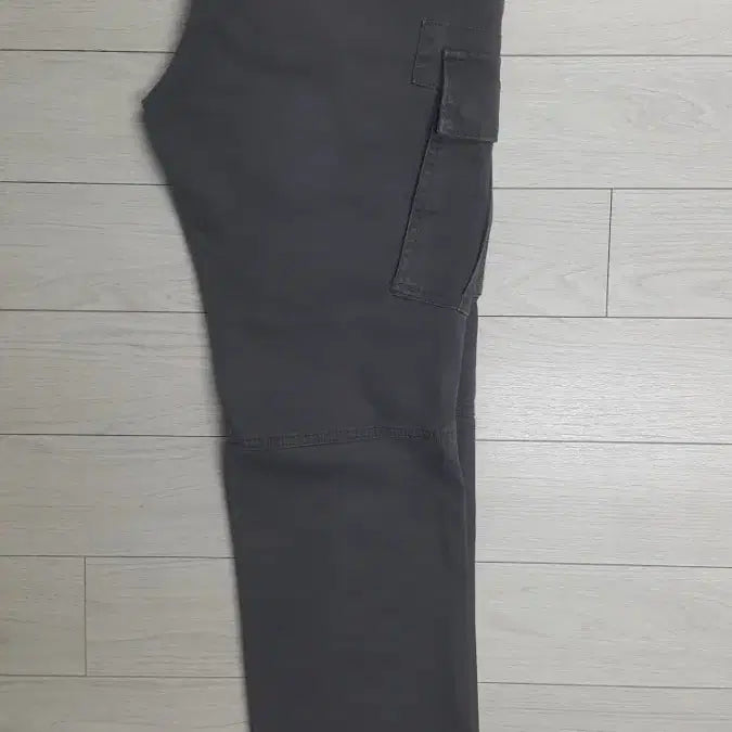 [BUNJANG] C.P Company Four-Way Stretch Cargo Pants (30-31 inch) / C.P 컴퍼니(사방스판) 카고바지 30~31인치(No.201)드라이완료!