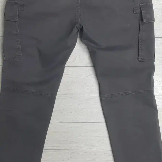 [BUNJANG] C.P Company Four-Way Stretch Cargo Pants (30-31 inch) / C.P 컴퍼니(사방스판) 카고바지 30~31인치(No.201)드라이완료!