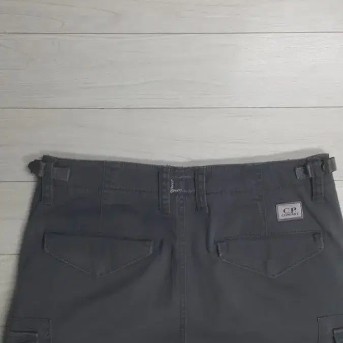 [BUNJANG] C.P Company Four-Way Stretch Cargo Pants (30-31 inch) / C.P 컴퍼니(사방스판) 카고바지 30~31인치(No.201)드라이완료!