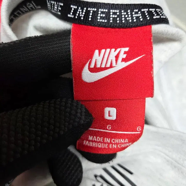 [BUNJANG] Nike Paris T-shirt / 나이키 파리 반팔티 55