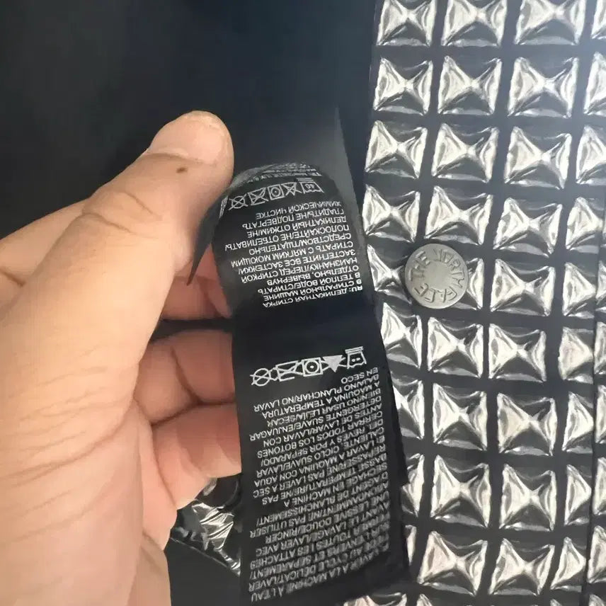 [SOLD OUT] 슈프림 X 노스페이스 21SS 스터드 마운틴 자켓