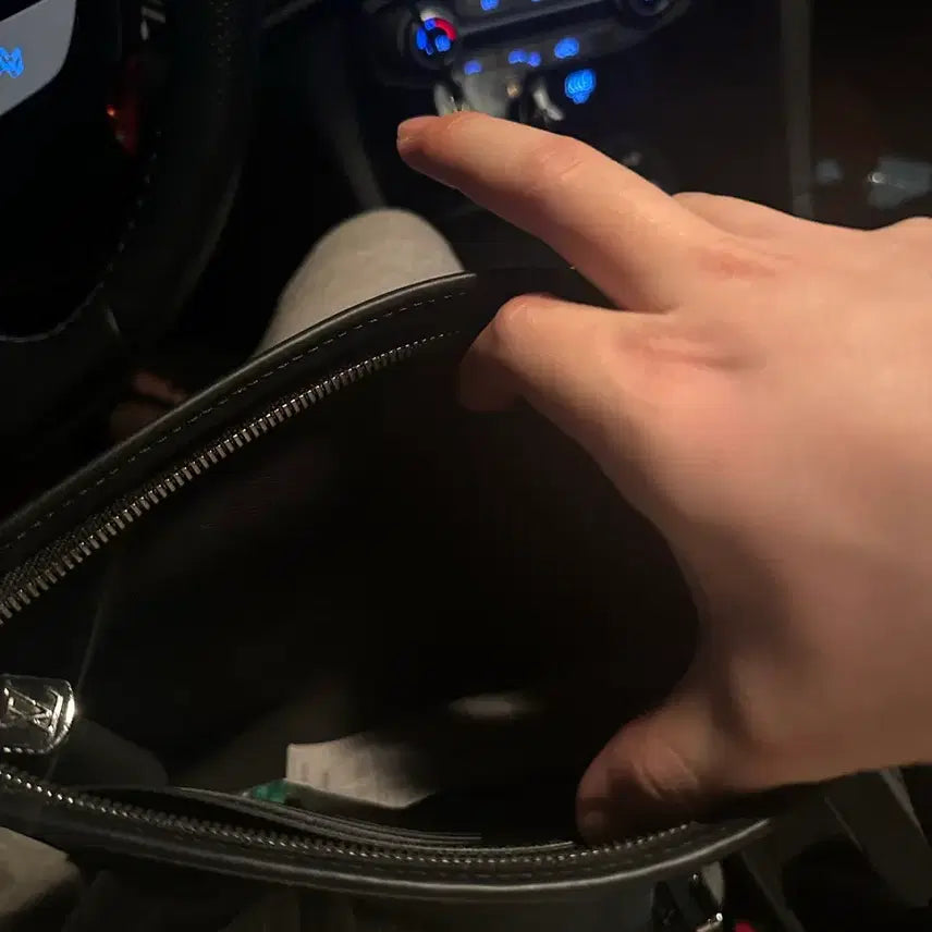 [BUNJANG] Louis Vuitton Monogram Eclipse Clutch / 루이비통 모노그램 이클립스 클러치
