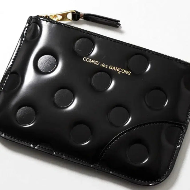 [BUNJANG] Comme des Garçons Dot Embossed Wallet / 꼼데가르송 도트 음각 지갑 새상품