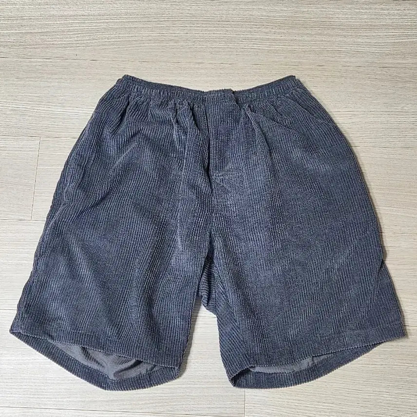 [BUNJANG] YesEyeSee Corduroy Bermuda Shorts M / 예스아이씨 코듀로이 버뮤다 M