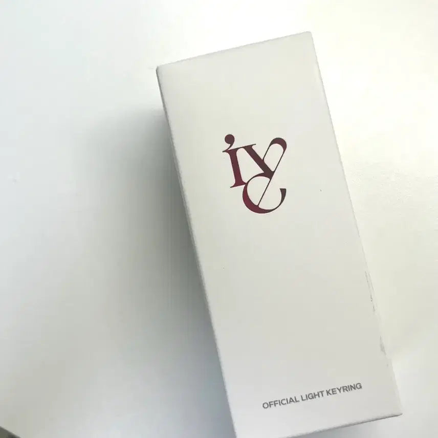 [BUNJANG] IVE Official Mini Lightstick Keychain / 아이브 미니 응원봉키링 양도해여