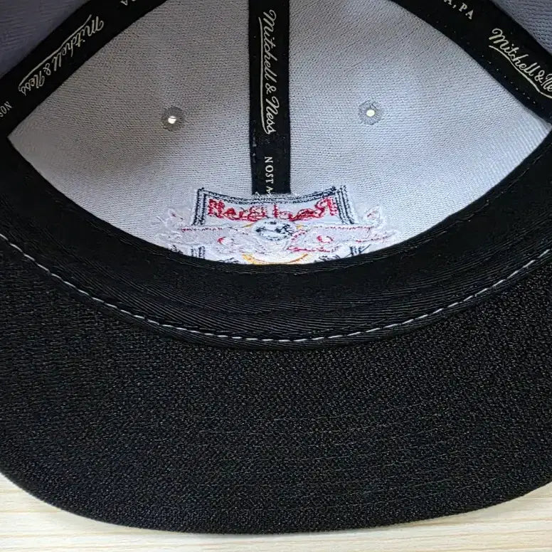 [BUNJANG] Mitchell &amp; Ness New York Red Bulls Jersey / 미첼앤네스. 뉴욕레드불스.프리.