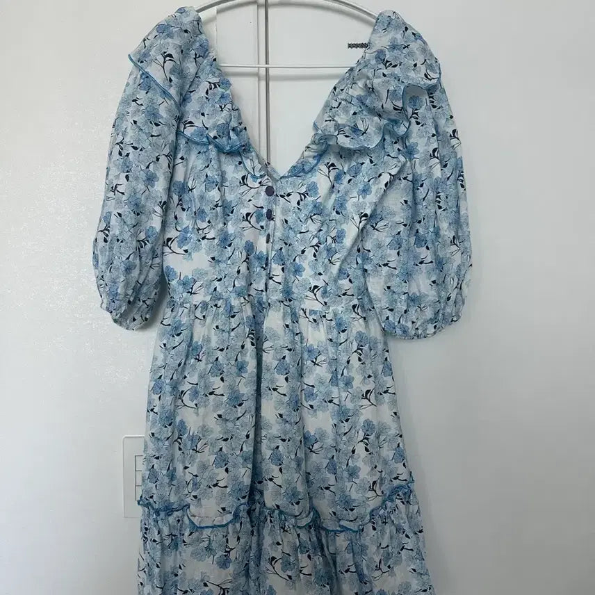 [BUNJANG] Gulhurgel Linen Wrap Dress (Size 66) / gulhurgel 굴허겔 린넨웥피스 66 사이즈