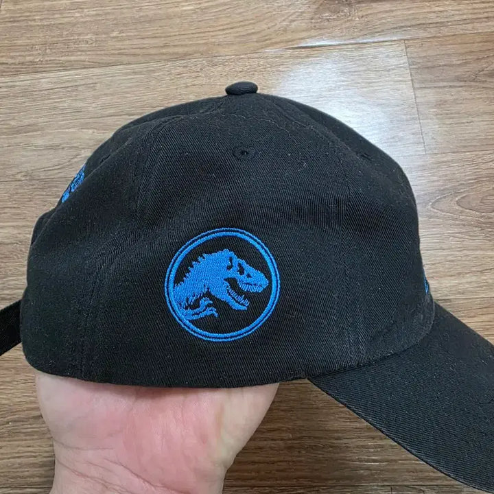[SOLD OUT] 베이프 @쥬라기월드 콜라보 볼캡