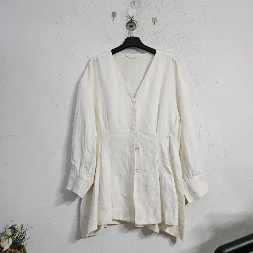 [SOLD OUT] 린넨 브이넥 자켓 아이보리