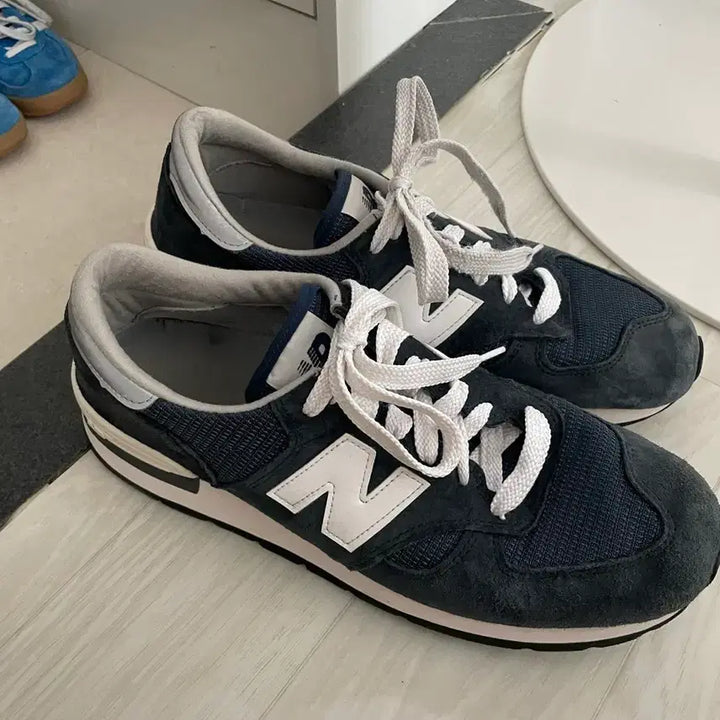 [BUNJANG] New Balance M990v1 Navy Sneakers US 11 (290) / 뉴발란스 m990n v1 navy us11 290