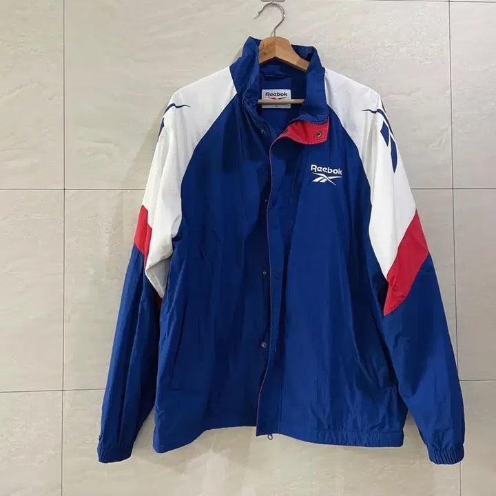 [BUNJANG] Reebok Remastered Vector Windbreaker Jacket / 리복 / 리마스터 벡터 윈드브레이카, 바람막이, 남성자켓