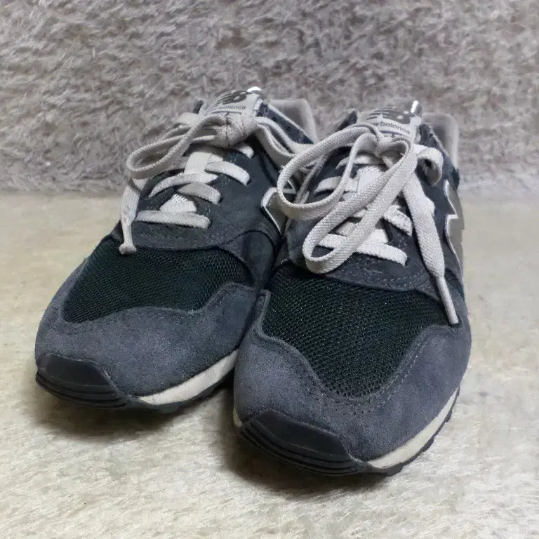 [BUNJANG] New Balance 373 Black Sneakers / 후루룩구제 255 뉴발란스 373 블랙 운동화 스니커즈 중고 신발