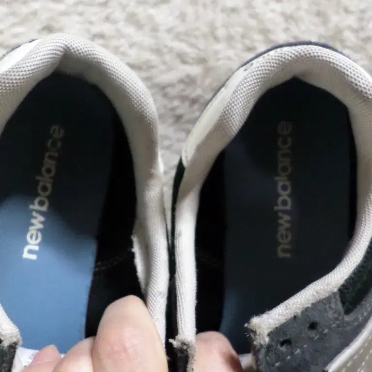 [BUNJANG] New Balance 373 Black Sneakers / 후루룩구제 255 뉴발란스 373 블랙 운동화 스니커즈 중고 신발
