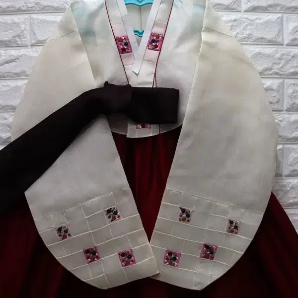 [BUNJANG] Traditional Korean Silk Embroidered Hanbok / 본견한복 손자수한복 여성한복 혼주한복 전통한복  66 M/창고갤러리