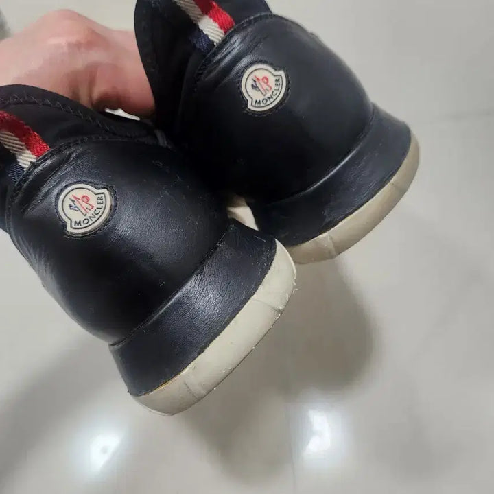 [BUNJANG] Moncler Emilien Low Top Sneakers / 몽클레어 에밀리엔 로우탑 스니커즈 / 260mm (41)