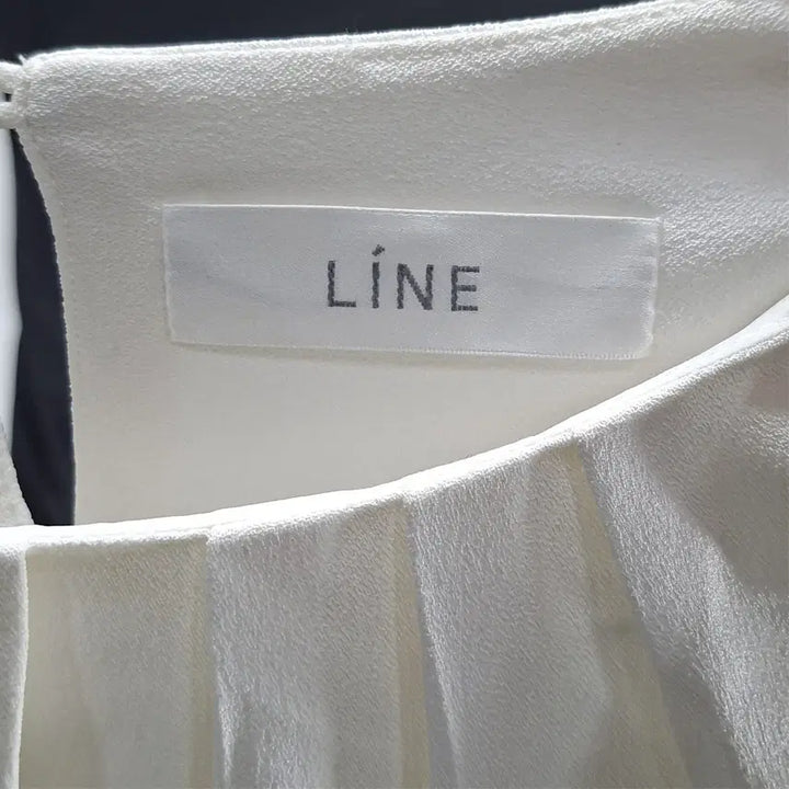 [BUNJANG] Line Ivory Blouse for Women / 라인 여성 블라우스 85 아이보리 하객룩 06943