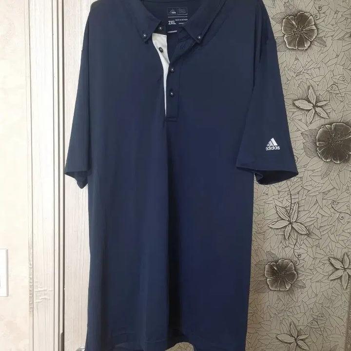 [BUNJANG] Adidas Short Sleeve T-shirt (105) / 미사용))아디다스 반팔105