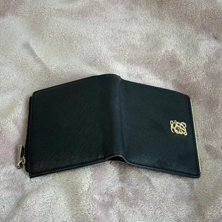 [BUNJANG] Louis Quatorze Gold Bar Bifold Half Wallet Black / 루이까또즈 골드바 바이폴드 하프지갑 블랙