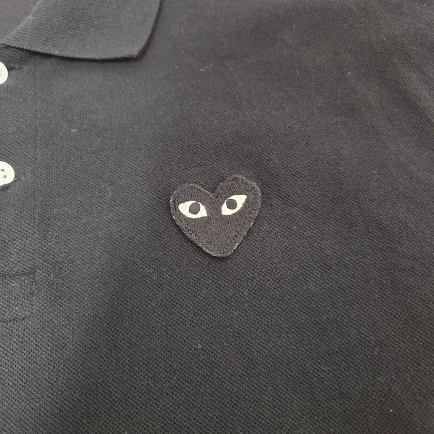 [SOLD OUT] 꼼데가르송 플레이 블랙 반팔 폴로티