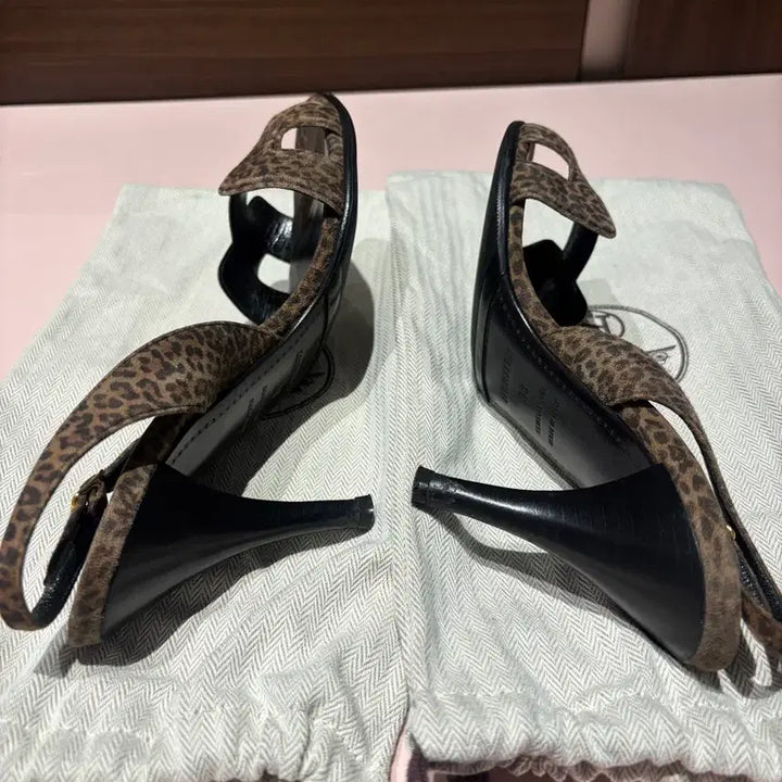 [BUNJANG] Hermes Leopard Print Pumps 38 / 에르메스 레오파드 펌프스 38 사이즈