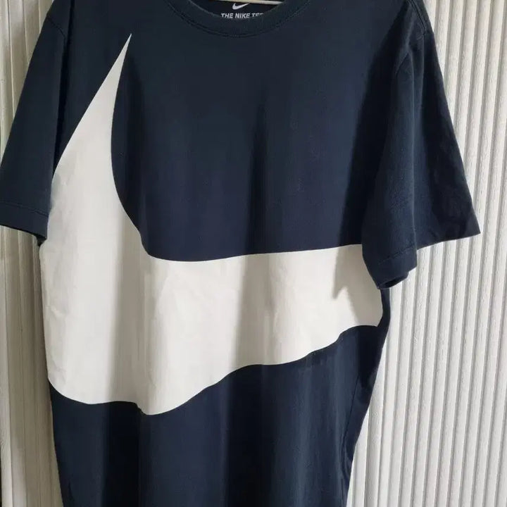 [BUNJANG] Nike Big Swoosh Short Sleeve T-shirt (Black, L) / 나이키 빅스우시 반팔 티셔츠 블랙  사이즈 L
