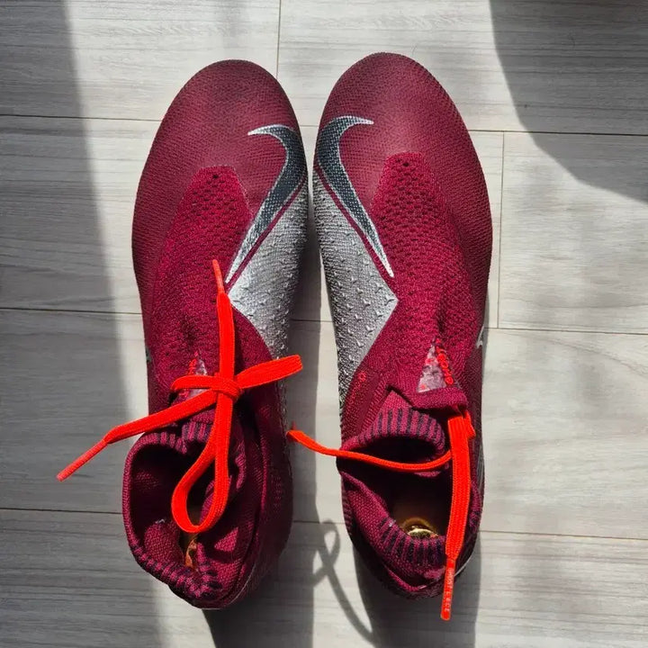 [BUNJANG] Nike Phantom Vision Elite DF FG Team Red Soccer Cleats 260mm / 나이키 팬텀 비전 엘리트 DF FG 팀레트 축구화 260mm