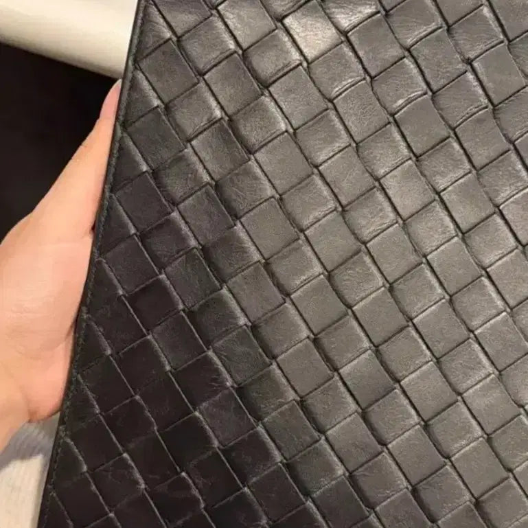 [BUNJANG] Bottega Veneta Black Clutch Bag (Large) / 보테가 베네타 블랙  클러치 백 (큰사이즈)