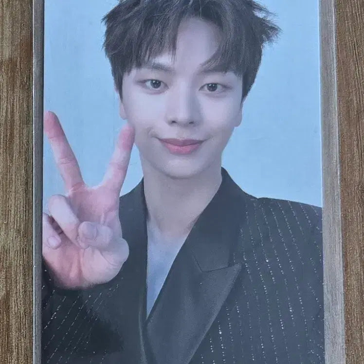 [BUNJANG] BTOB Yook Sungjae Signature Photocard / 육성재 시그 포카