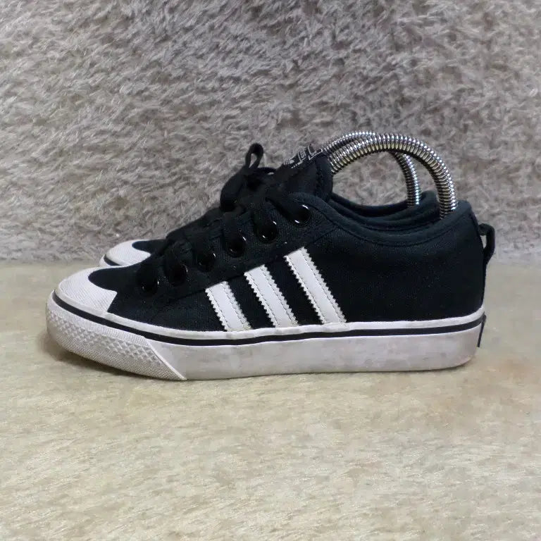 [BUNJANG] Adidas Nizza Black Sneakers (Used) / 후루룩구제 225 아디다스 니짜 블랙 운동화 스니커즈 중고 신발