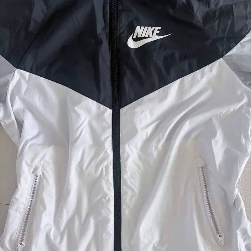 [BUNJANG] Nike Windbreaker Jacket / 나이키 바람막이 팔아요