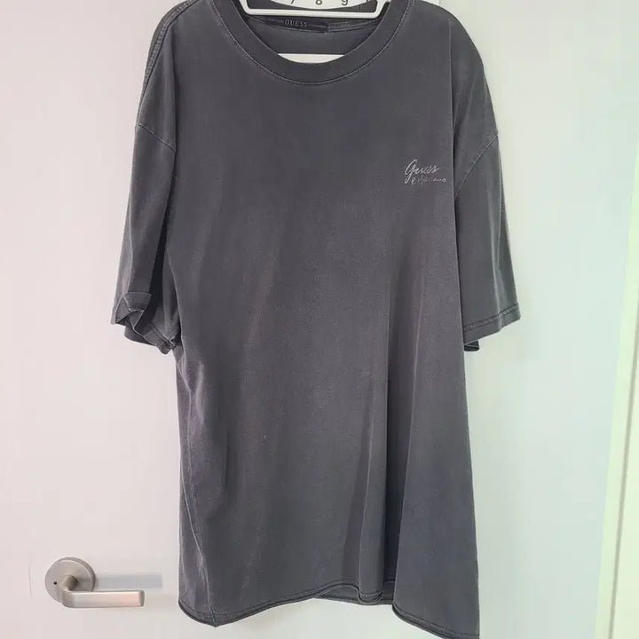 [SOLD OUT] 2024년 게스 워싱 반팔 티셔츠